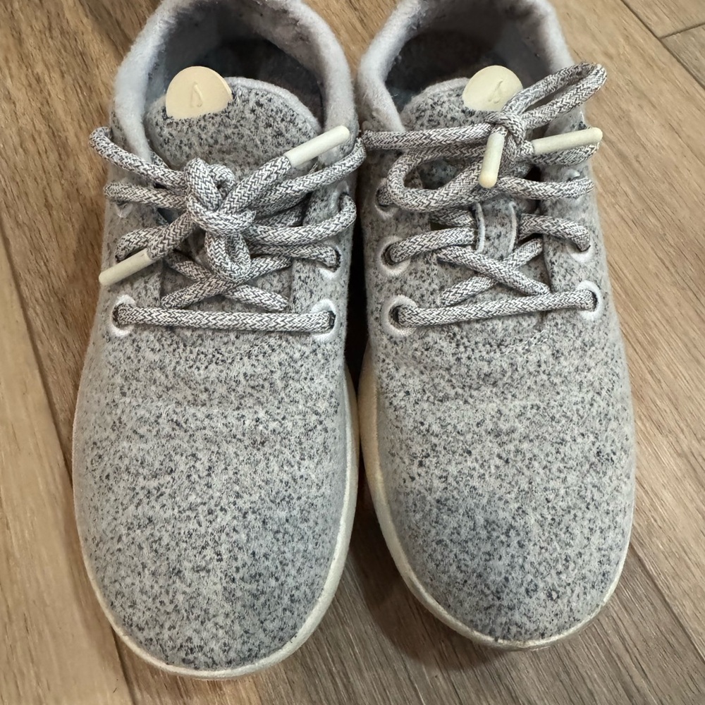 Allbirds Women's Wool Runner Mizzles in Dapple Grey (Cream Sole)
